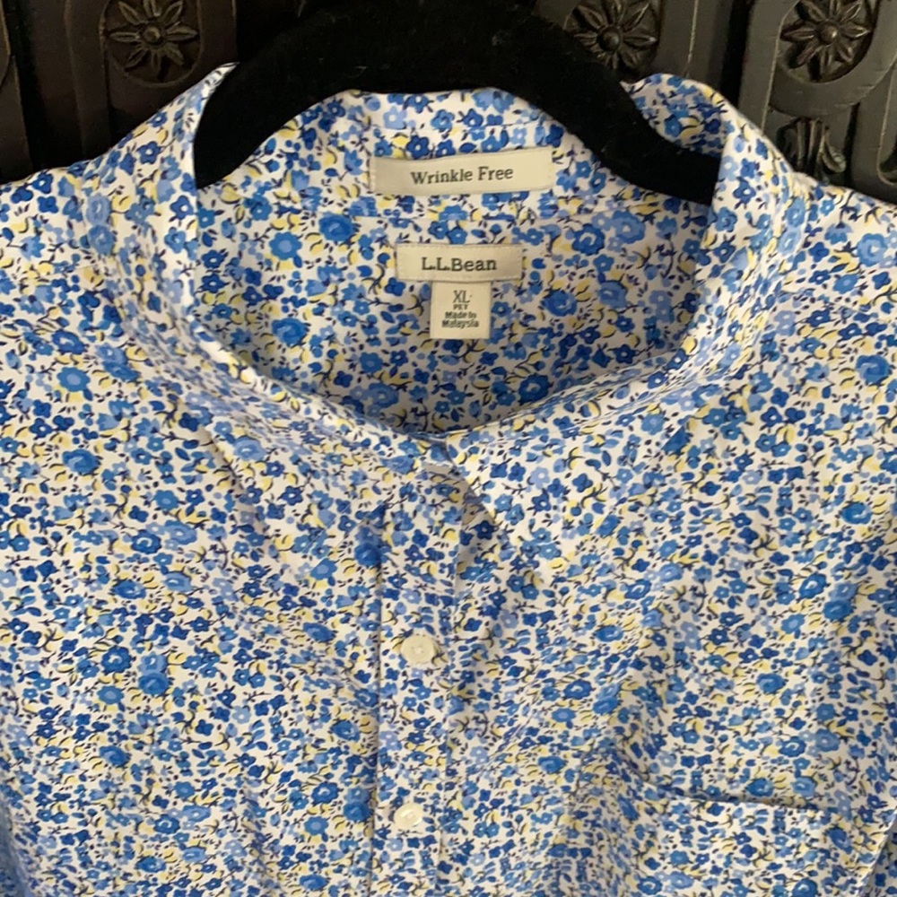 L L Bean Top XL Petite Shirt Blue Floral Button-Up Wrinkle Free Long Sleeve - Picture 2 of 4